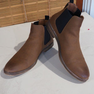 MADDEN Men's Chelsea Boot Size 12 US men